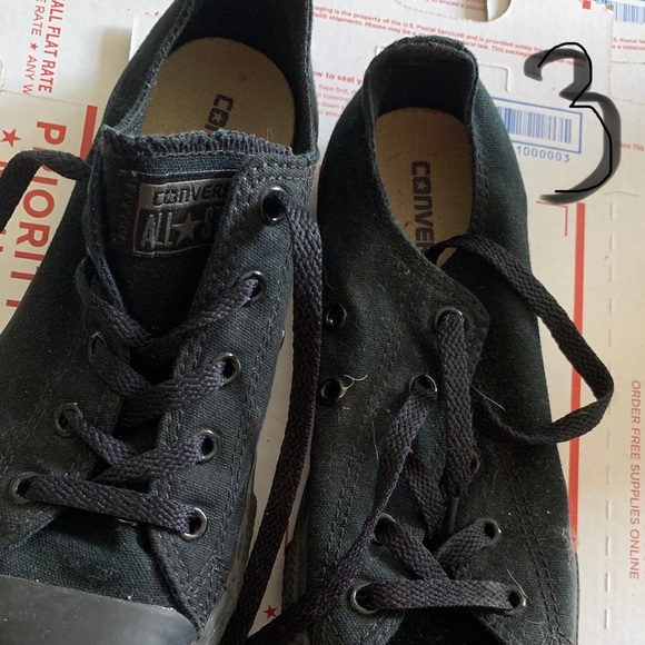 Converse - Picture 2 of 2